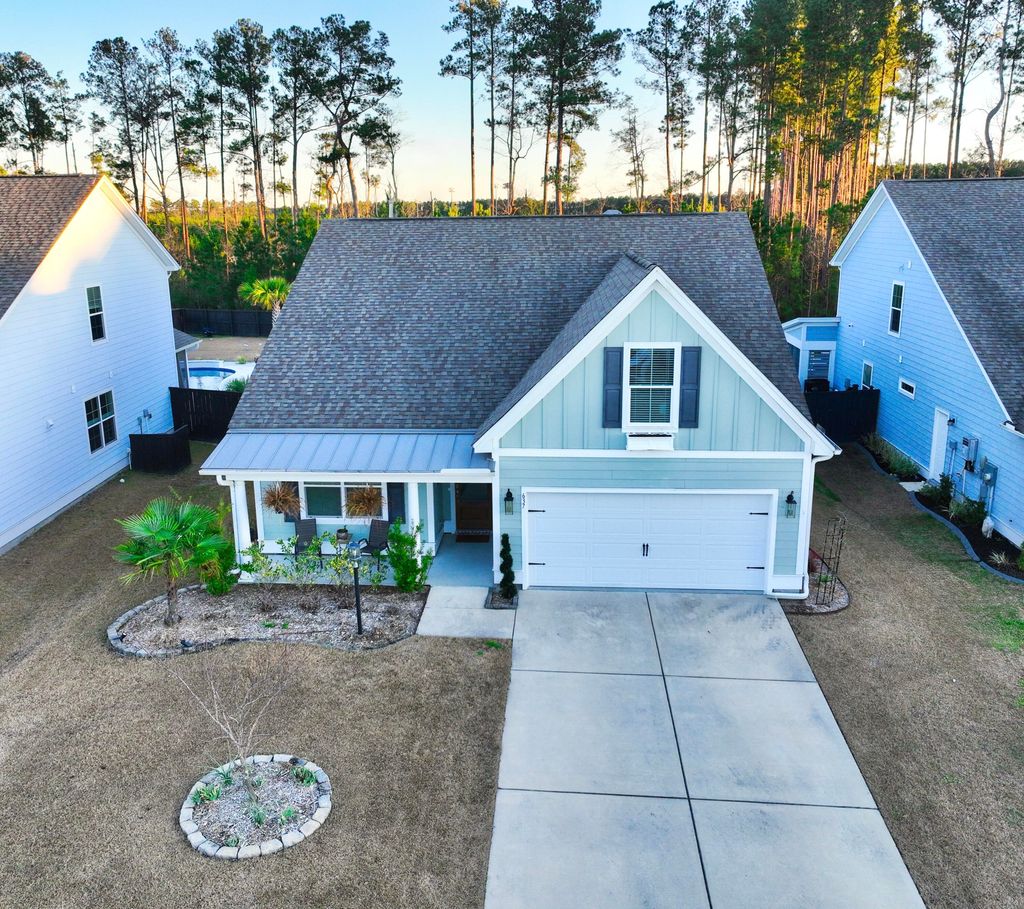 Photo of 637 Yellow Leaf Lane, Summerville, SC 29486 (MLS # 26002651)