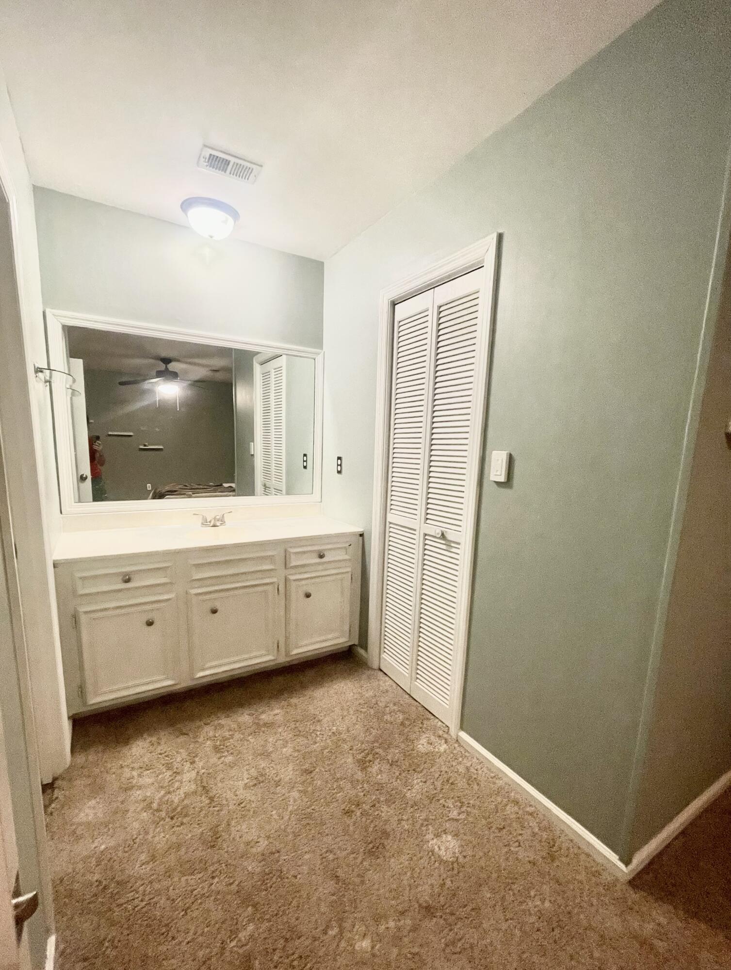 677 Buckhall Court C