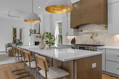 215 Marion Avenue Summerville SC 29483