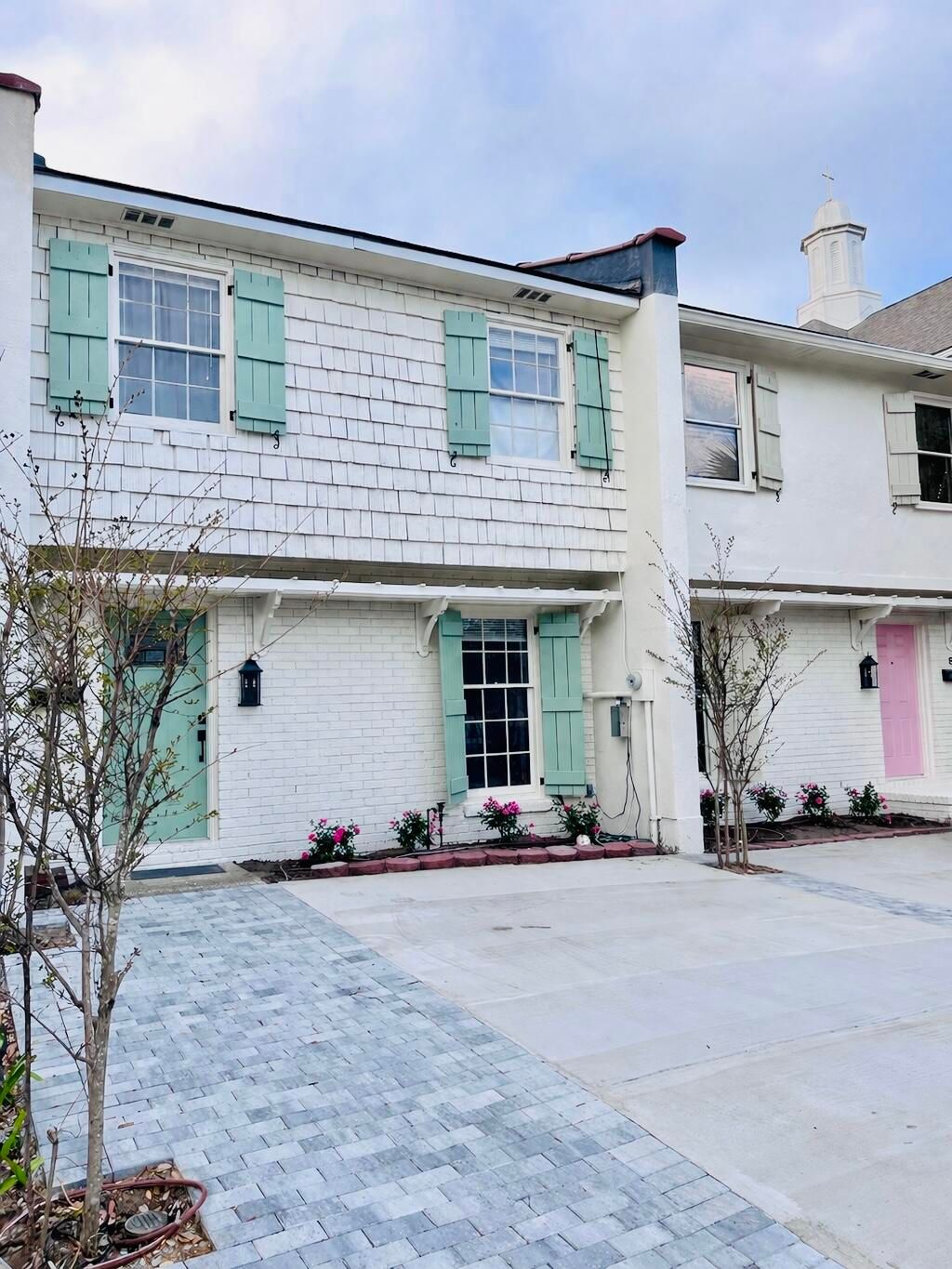 Photo of 10 Blake Street, Charleston, SC 29403 (MLS # 26009627)