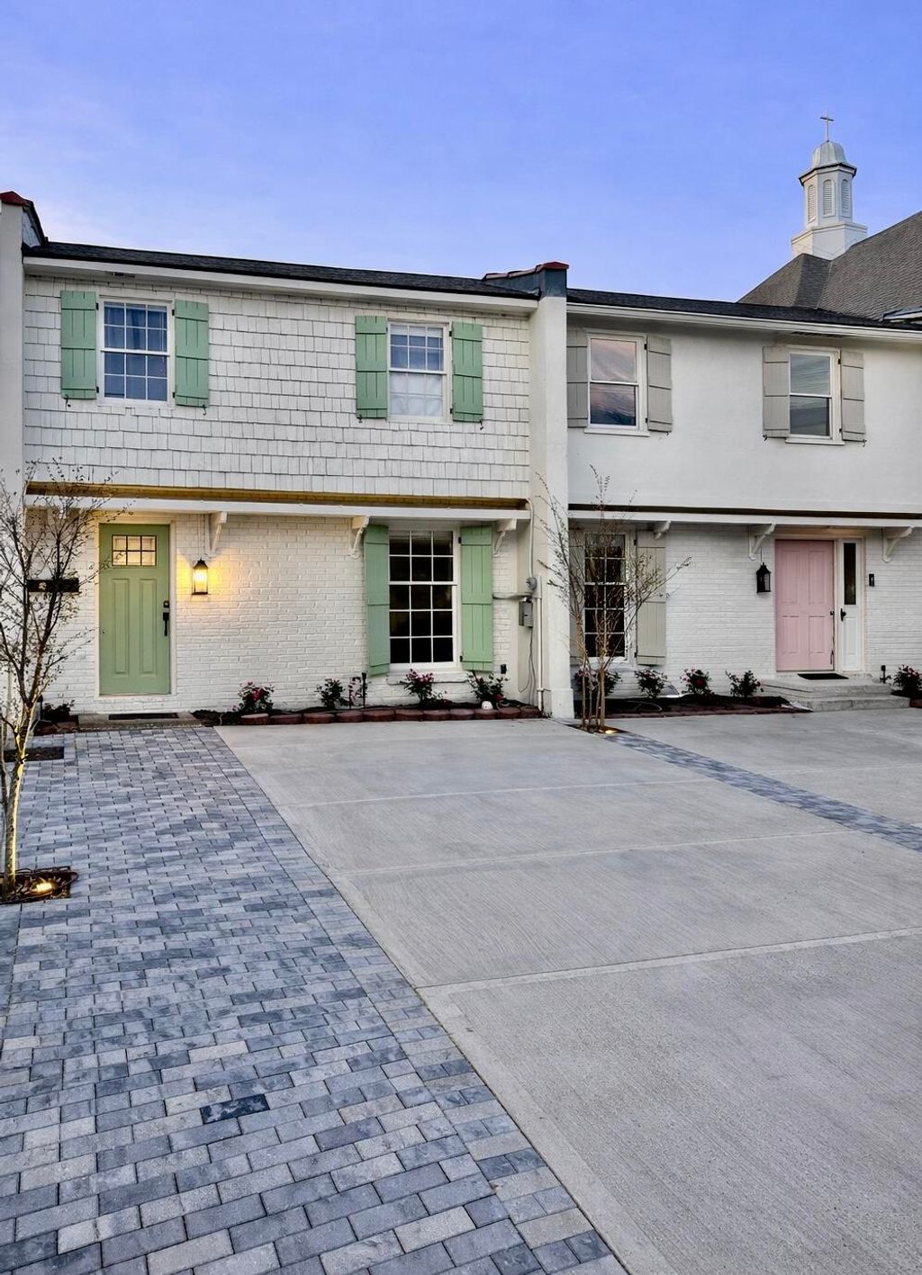 Photo of 10 Blake Street, Charleston, SC 29403 (MLS # 26009627)