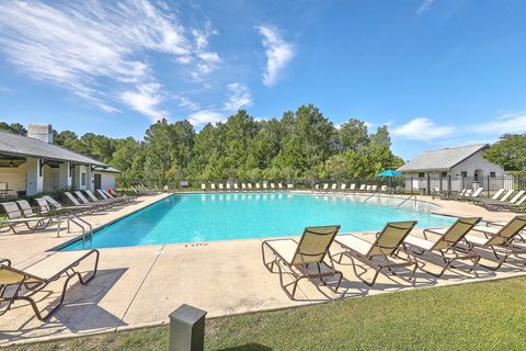 A home in Moncks Corner