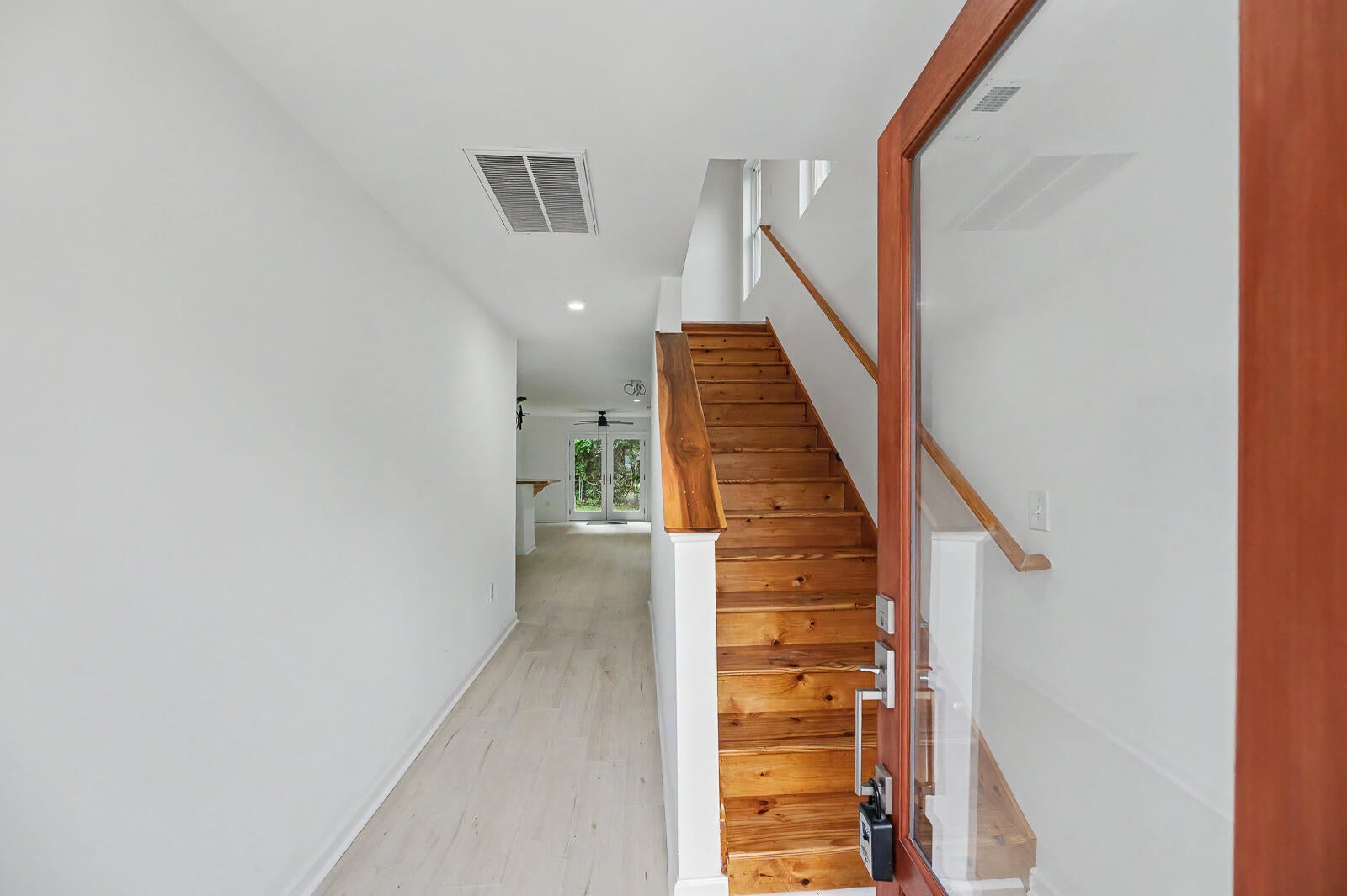 2709 Henry Street