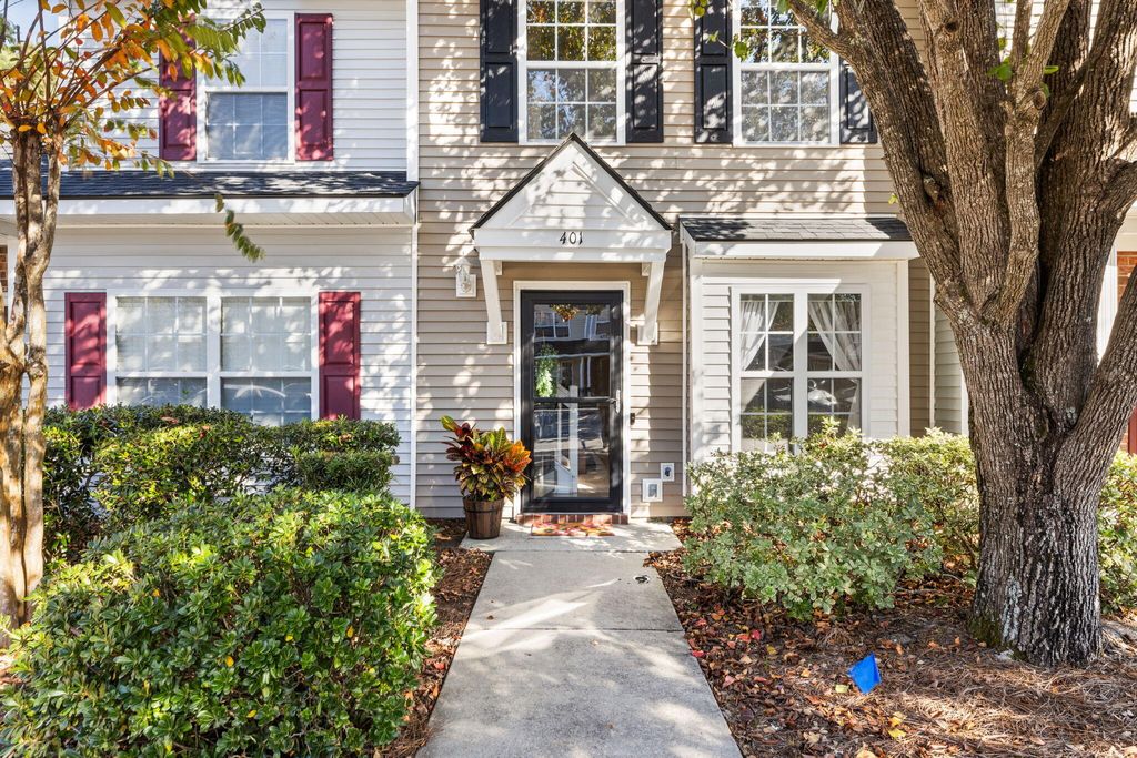 Photo of 401 Elm Hall Circle, Summerville, SC 29483 (MLS # 25030506)