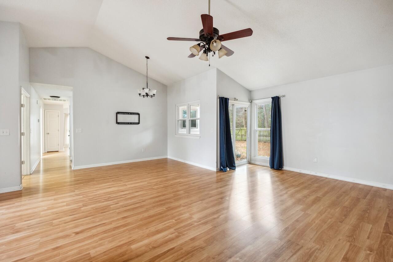 112 Chownings Lane
