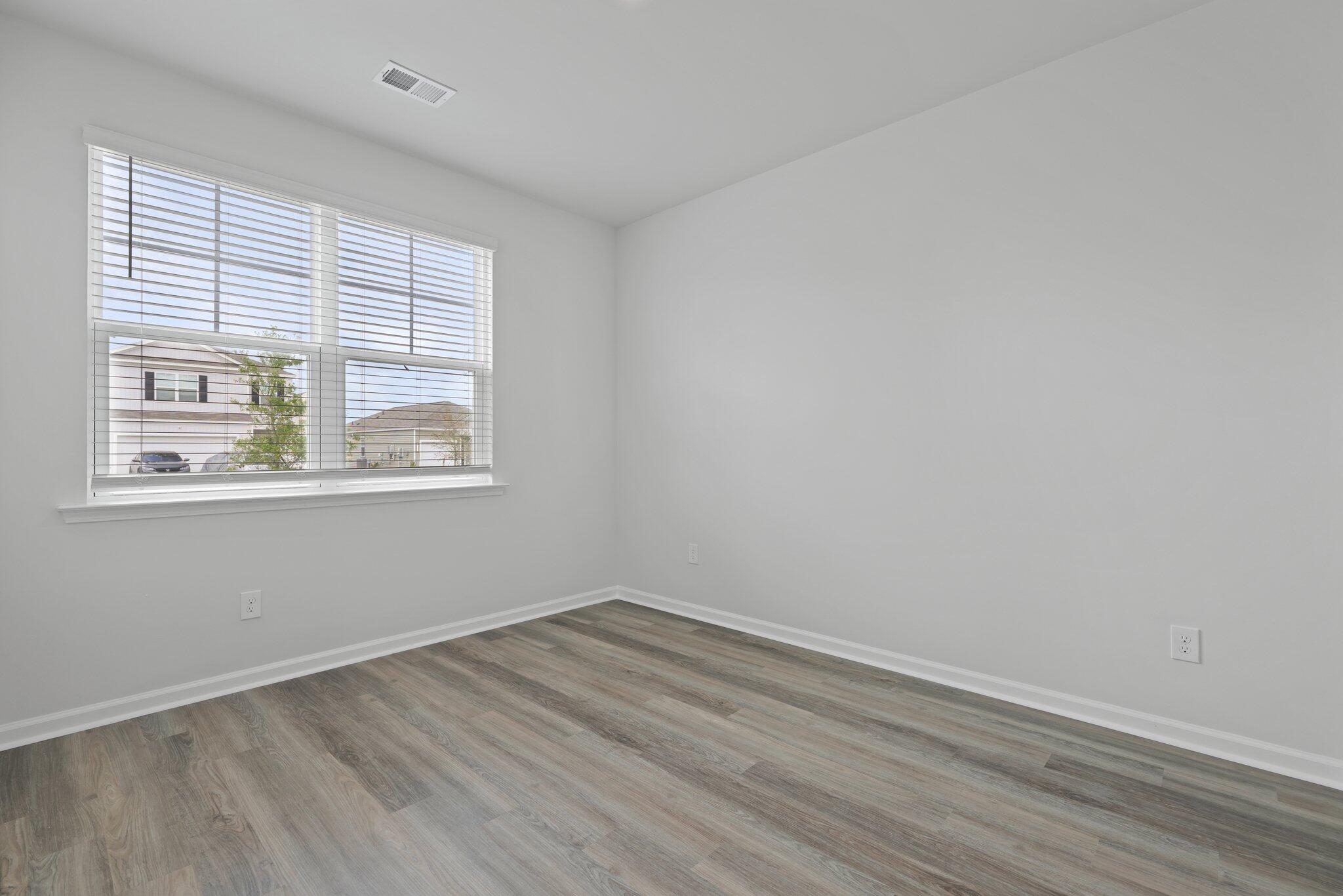 105 Midmills Lane