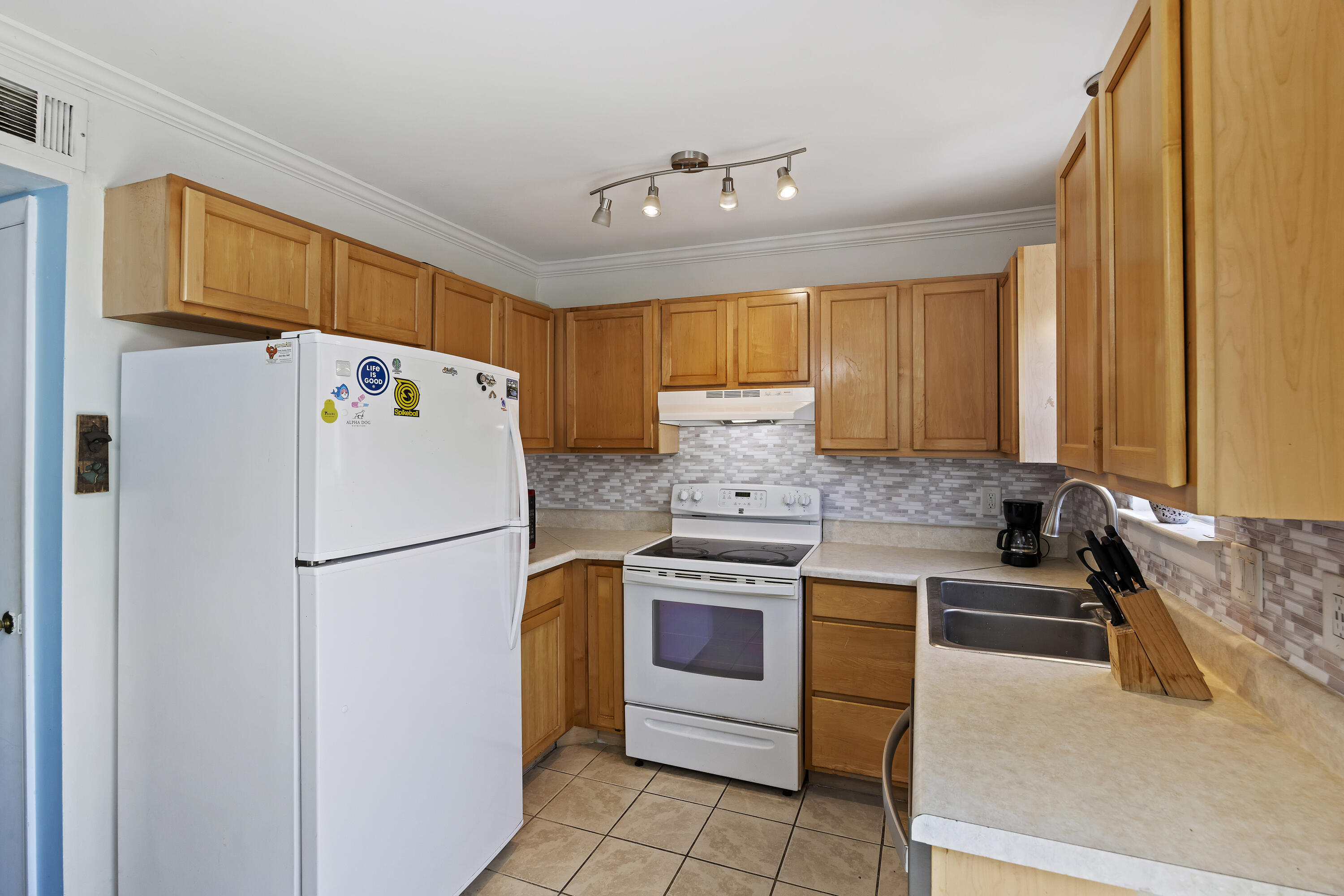 21 Rivers Point Row Apt 11b