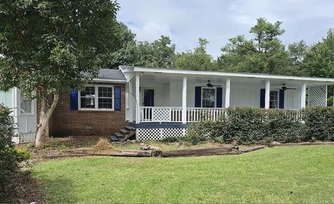 Photo of 4934 North Rd Road, Orangeburg, SC 29118 (MLS # 25028269)