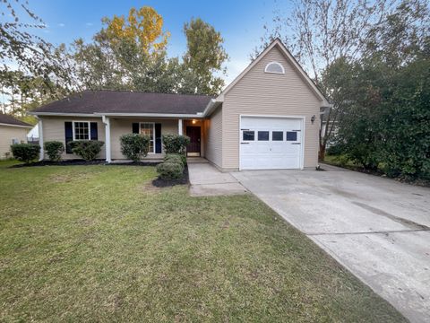 105 Nottingham Court Summerville SC 29485