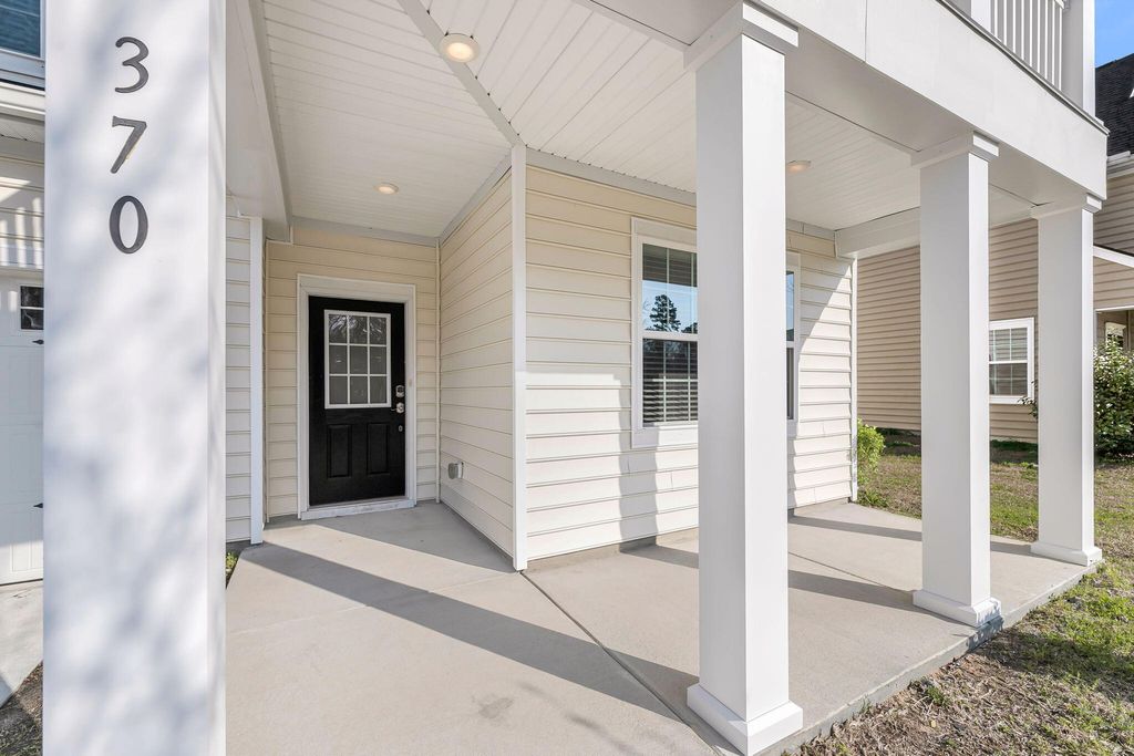 Photo of 370 Bradley Bend Drive, Moncks Corner, SC 29461 (MLS # 26006236)