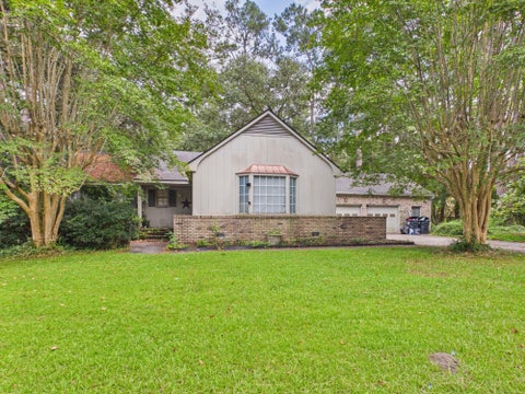 Photo of 102 Candlewood Court, Summerville, SC 29485 (MLS # 26022528)