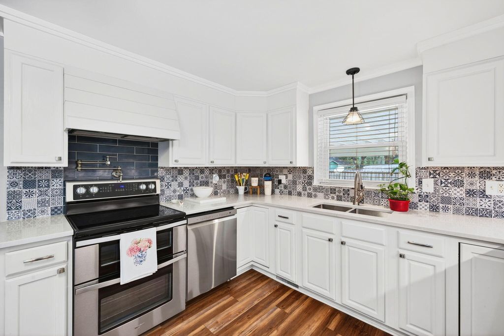 Photo of 4421 Highway 162, Hollywood, SC 29449 (MLS # 26015157)