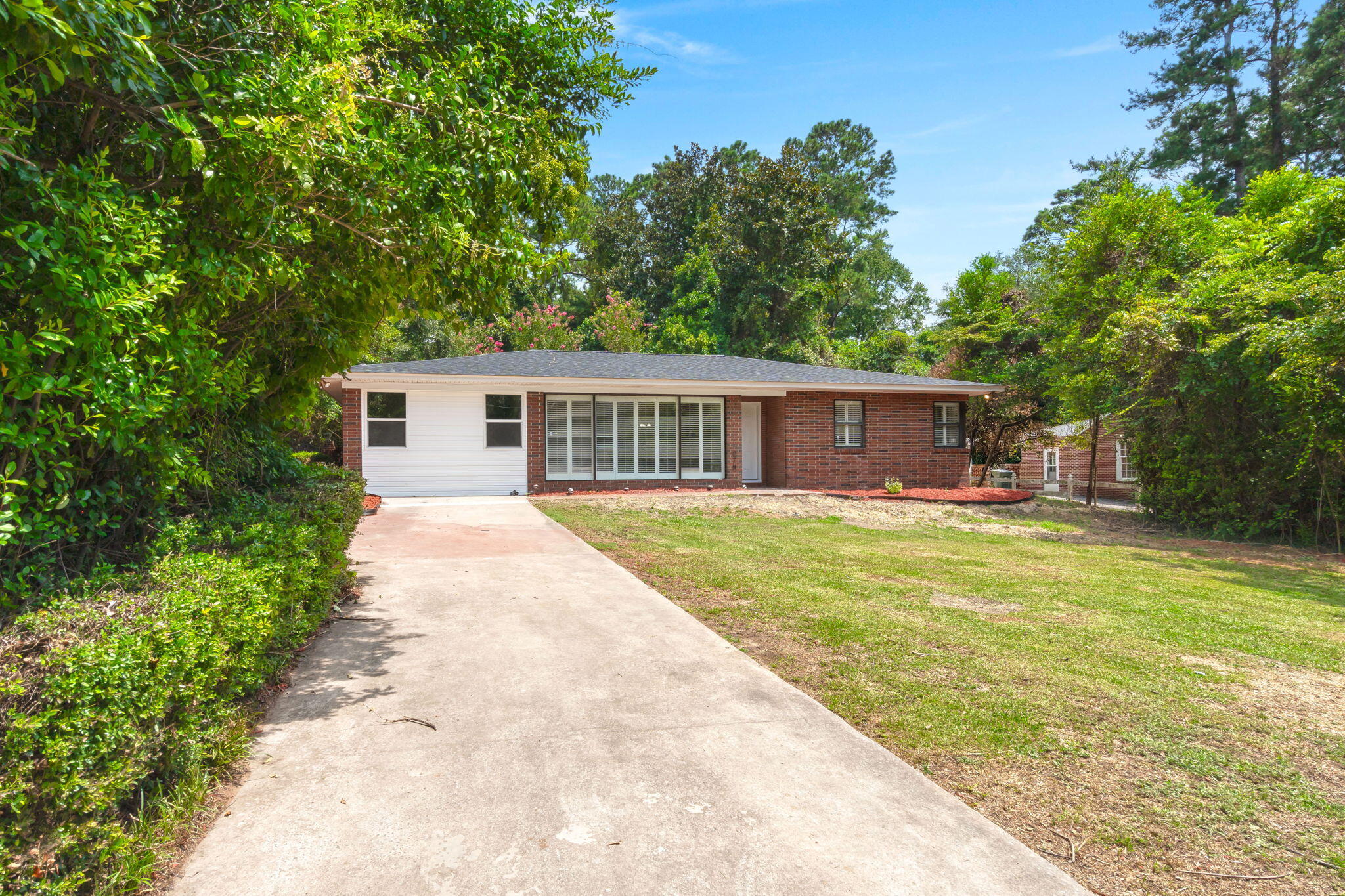 279 Perryclear Street