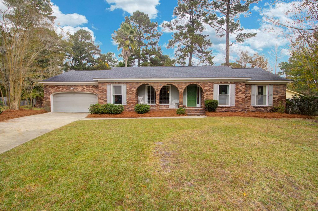 Photo of 8 Corsica Court, Hanahan, SC 29410 (MLS # 25031823)