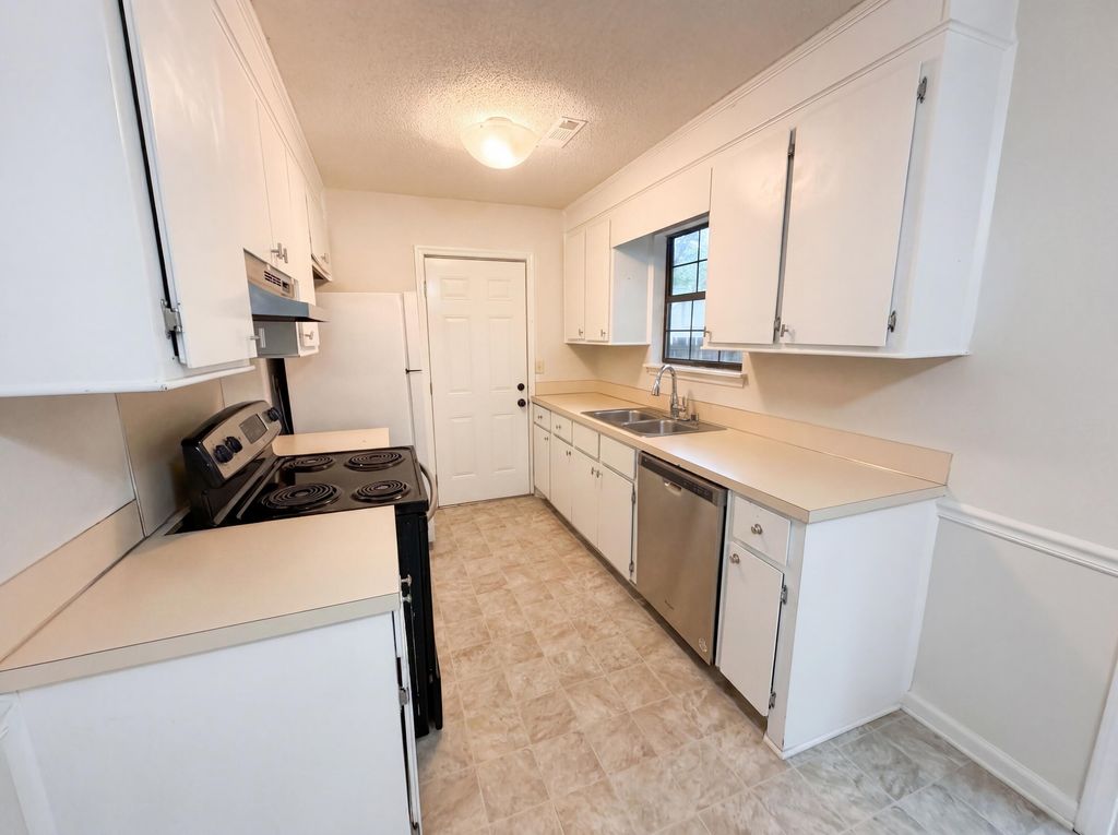 Photo of 422 Allen Court, Ladson, SC 29456 (MLS # 26012936)