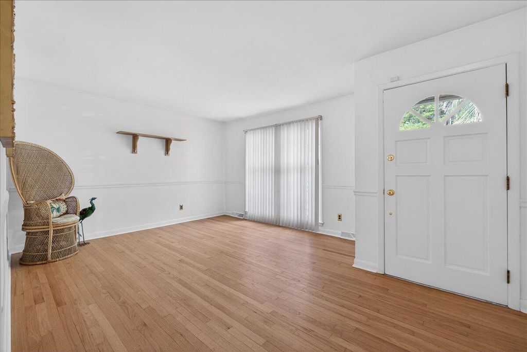 Photo of 1225 Hillside Drive, Hanahan, SC 29410 (MLS # 26010409)