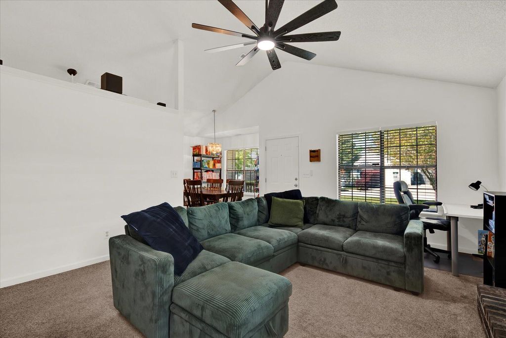 Photo of 1017 Tj Lane, Summerville, SC 29486 (MLS # 26009192)