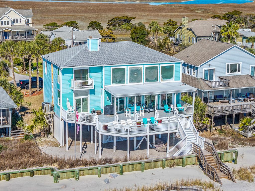 Photo of 1621 E Ashley Avenue, Folly Beach, SC 29439 (MLS # 26002900)