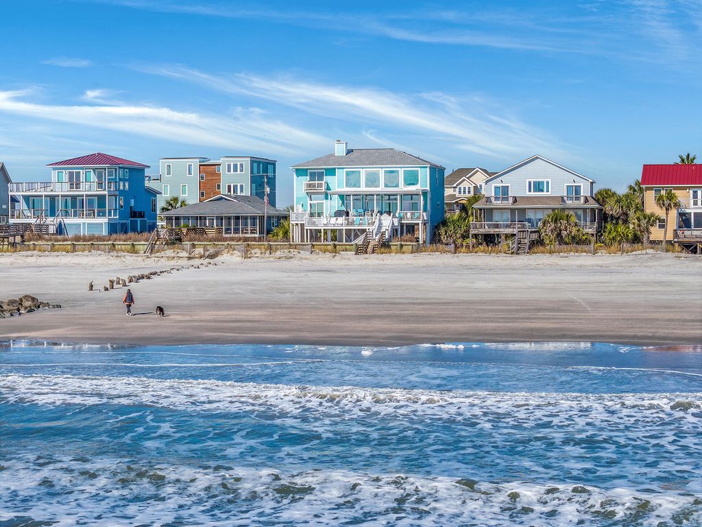 Photo of 1621 E Ashley Avenue, Folly Beach, SC 29439 (MLS # 26002900)