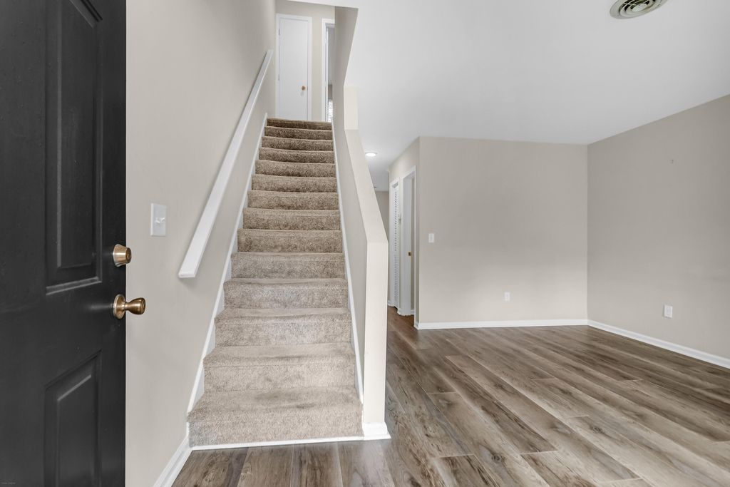 Photo of 10 Bass Lane #D, Charleston, SC 29412 (MLS # 25027090)