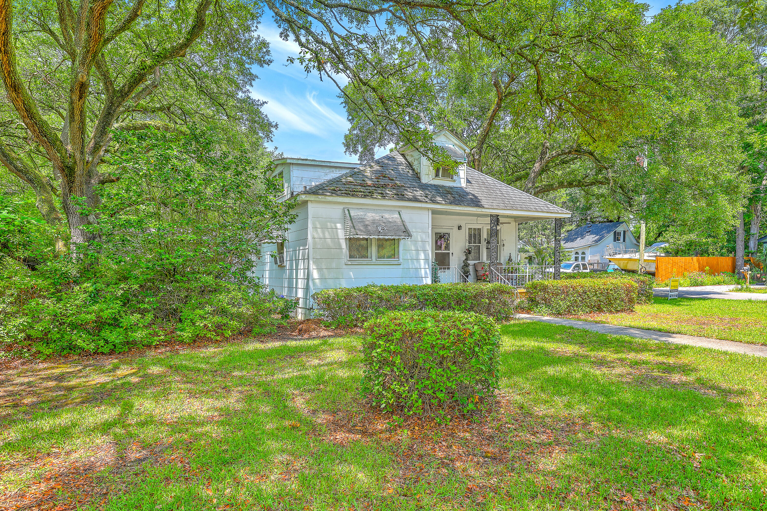 1259 Wisteria Road