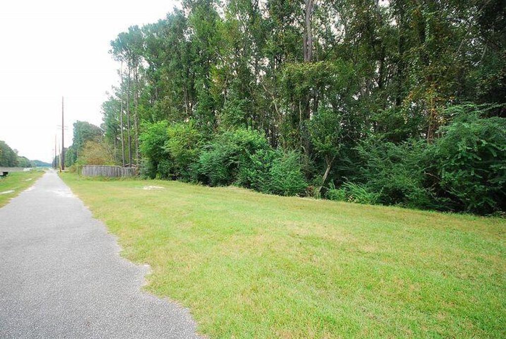 Photo of 0 Bacons Bridge Road Road, Summerville, SC 29483 (MLS # 26003511)