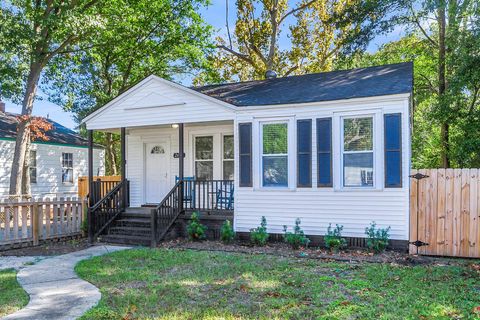 A home in North Charleston