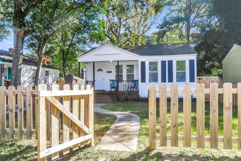 A home in North Charleston