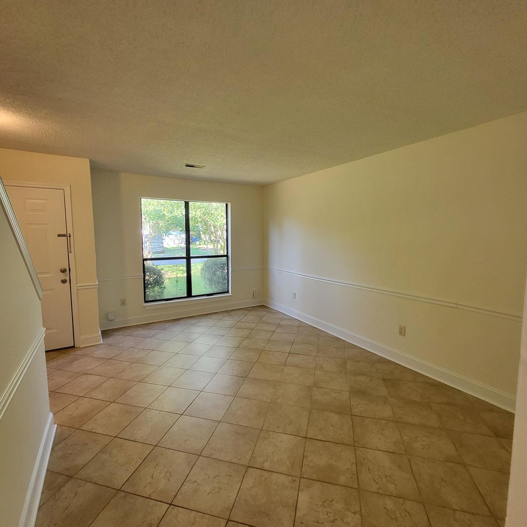 Photo of 10 Bass Lane #Apt A, Charleston, SC 29412 (MLS # 26020404)