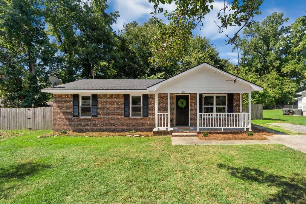 Photo of 107 Hill Court, Moncks Corner, SC 29461 (MLS # 26019361)