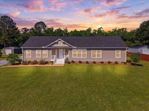 134 Hidden Hills Road Cross SC 29436
