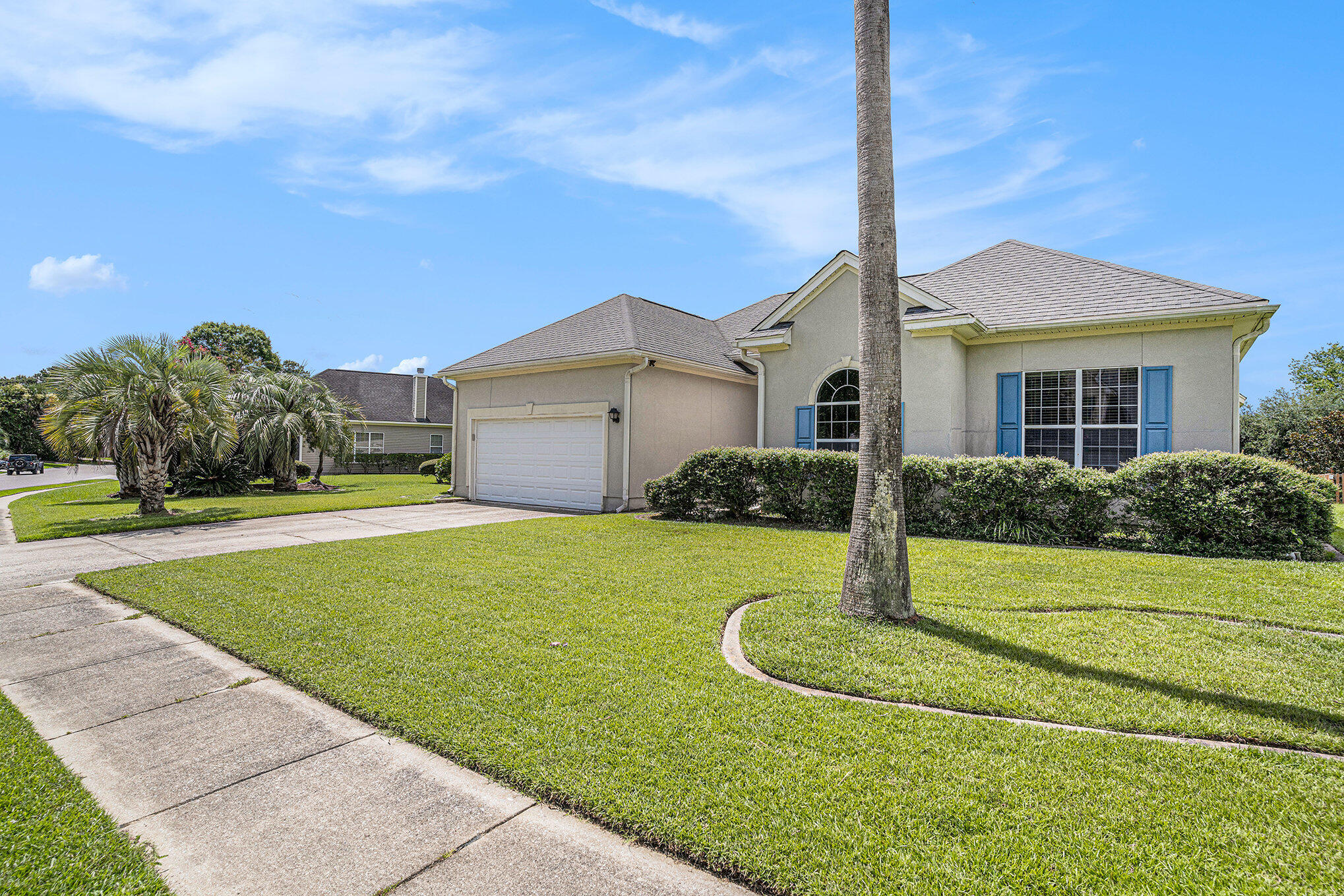 6107 Fieldstone Circle