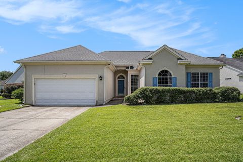 Photo of 6107 Fieldstone Circle, Charleston, SC 29414 (MLS # 25020817)