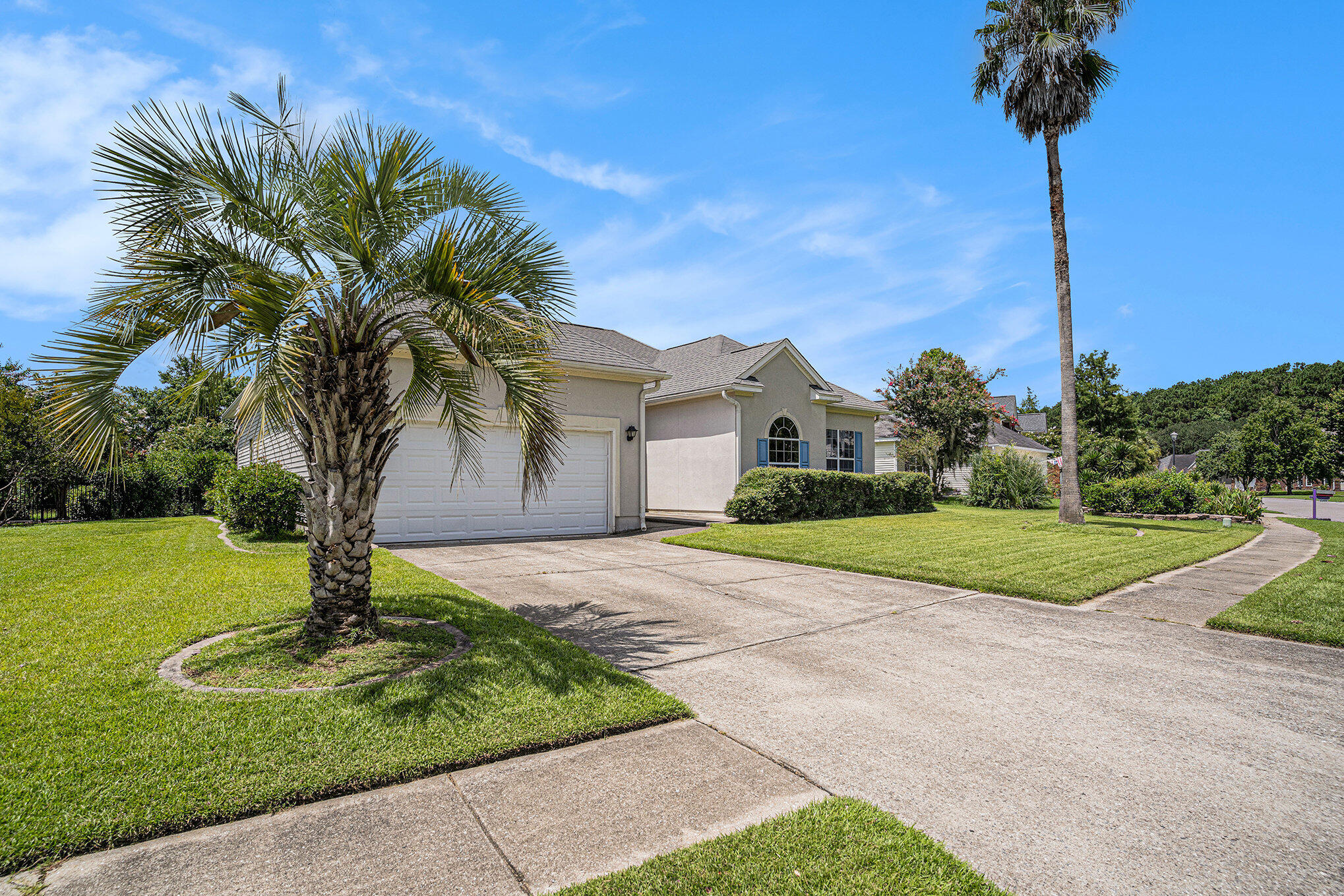 6107 Fieldstone Circle