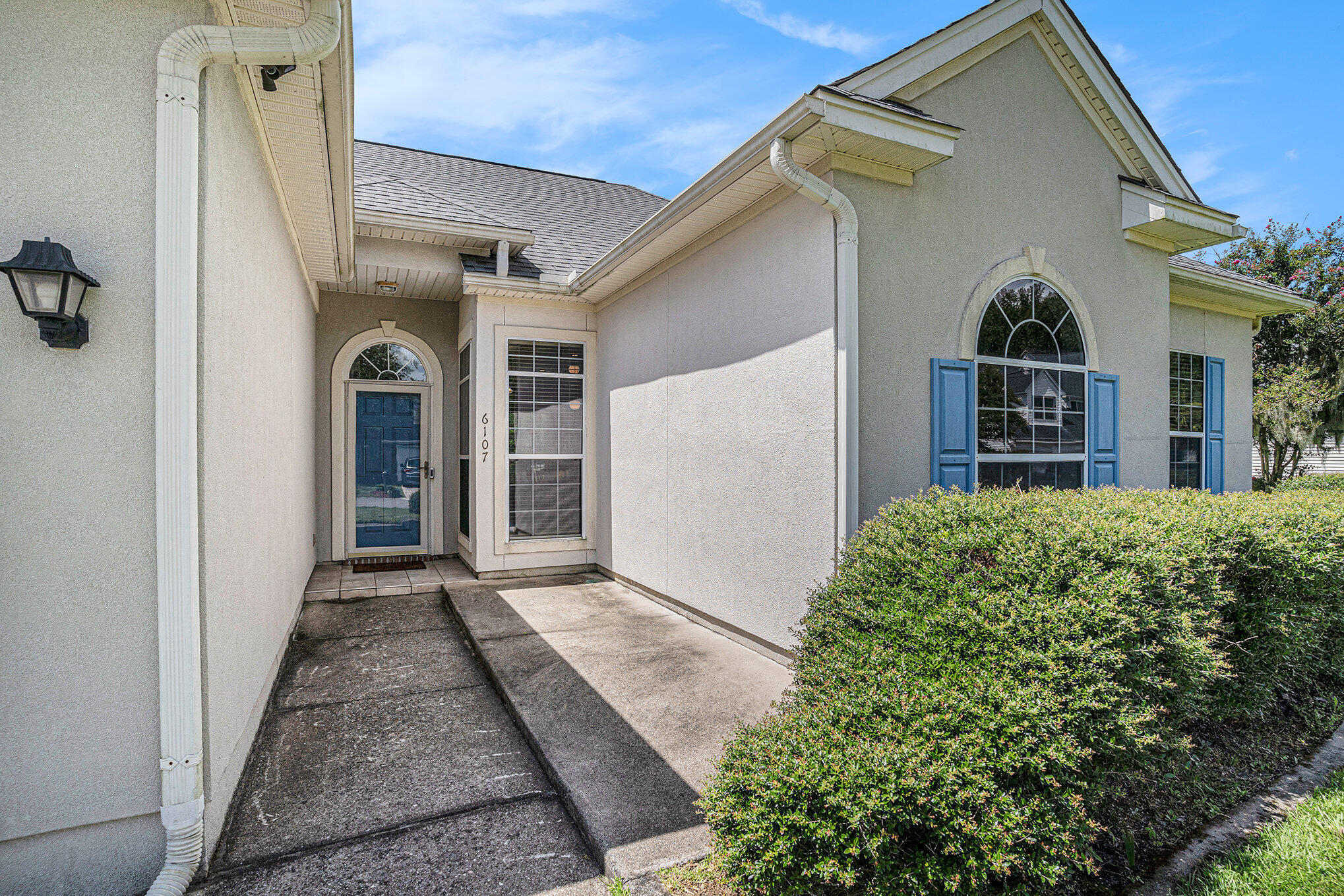 6107 Fieldstone Circle