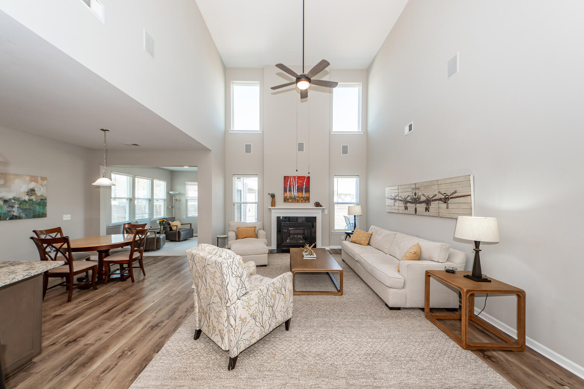 123 Lakelyn Road
