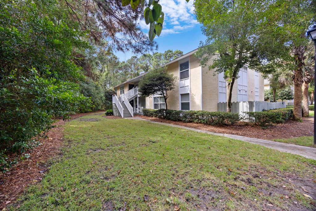 Photo of 341 W Coleman Boulevard #G, Mount Pleasant, SC 29464 (MLS # 25027102)
