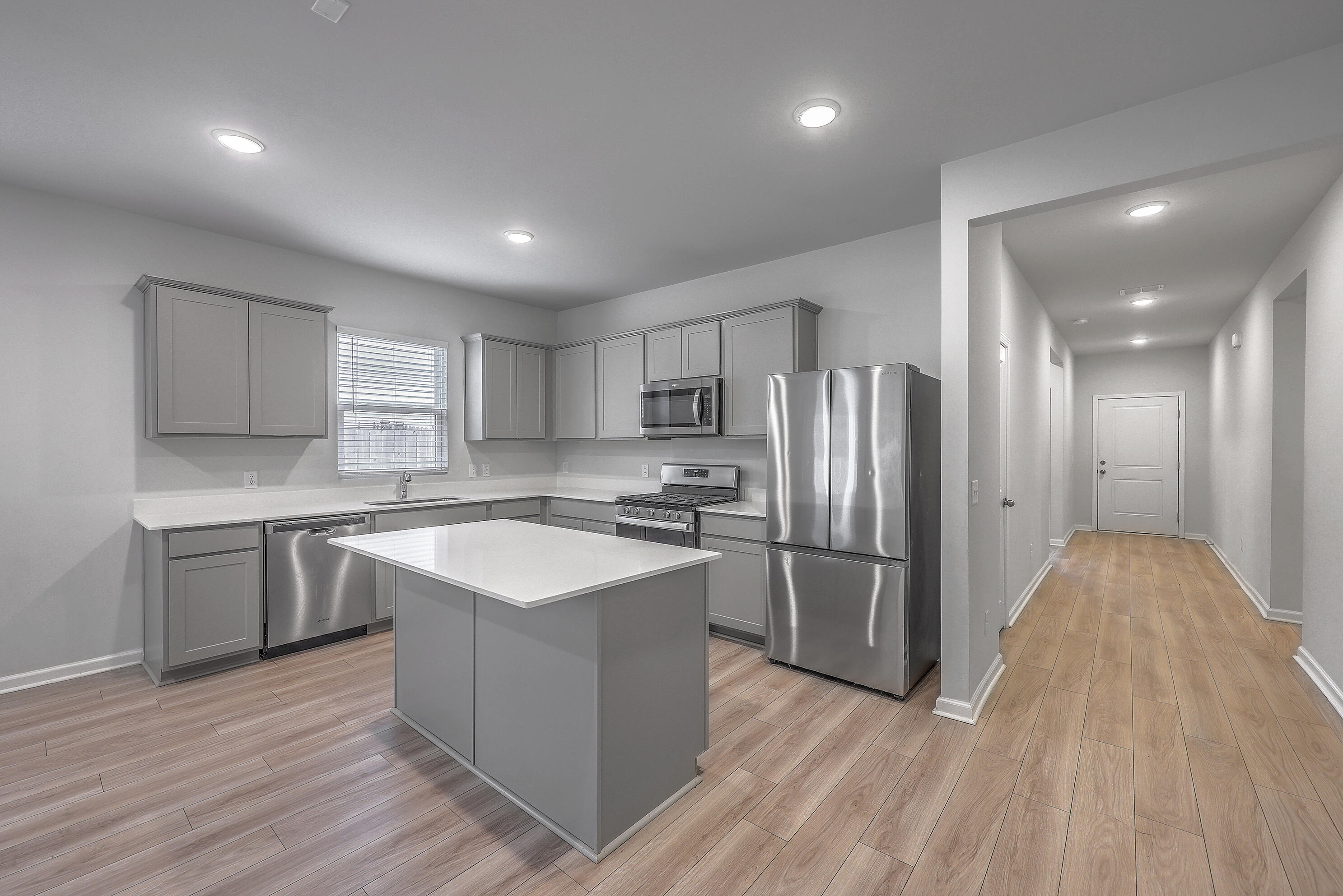 239 W Bradford Pointe Drive