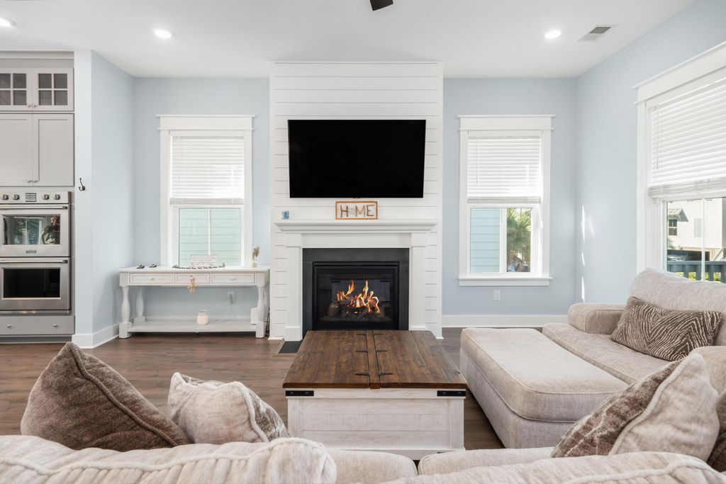 Photo of 855 Forrest Drive, Charleston, SC 29492 (MLS # 25024250)