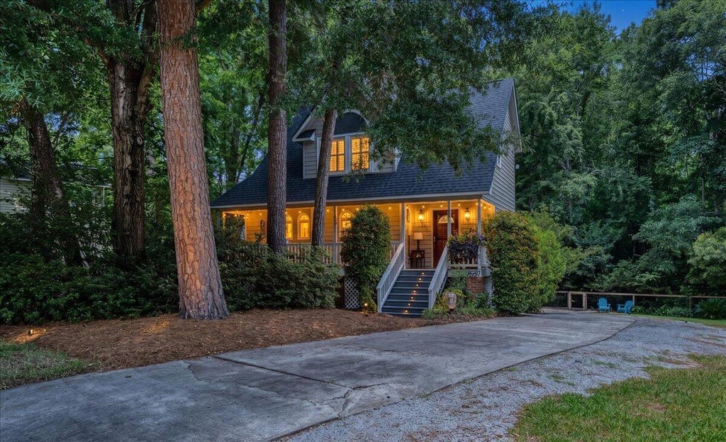 Photo of 205 Telfair Court, Summerville, SC 29485 (MLS # 26020719)