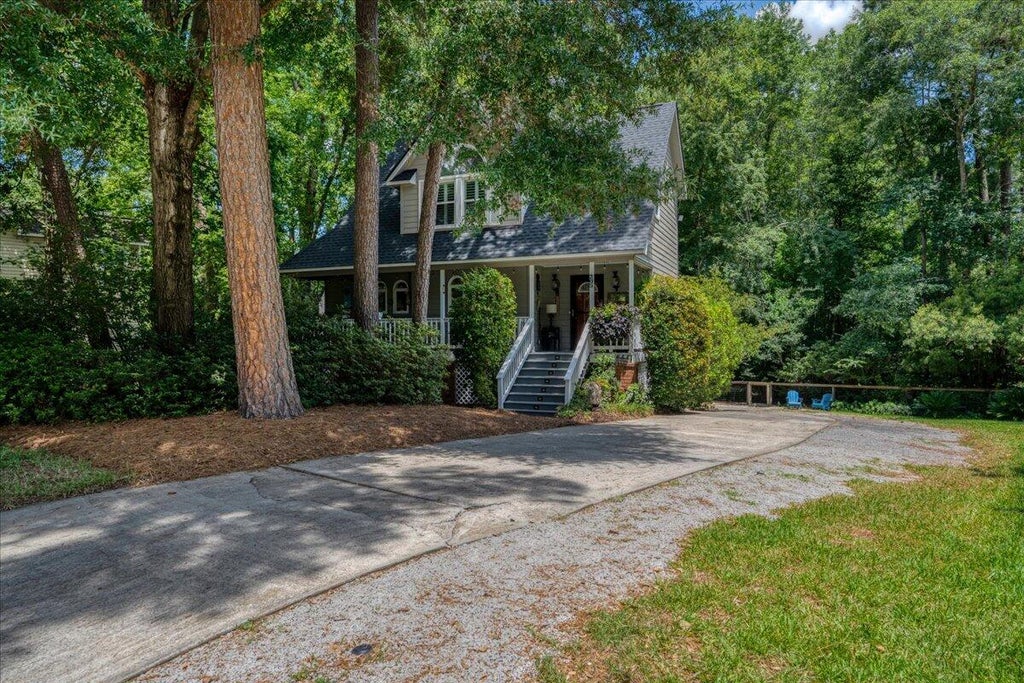 Photo of 205 Telfair Court, Summerville, SC 29485 (MLS # 26020719)