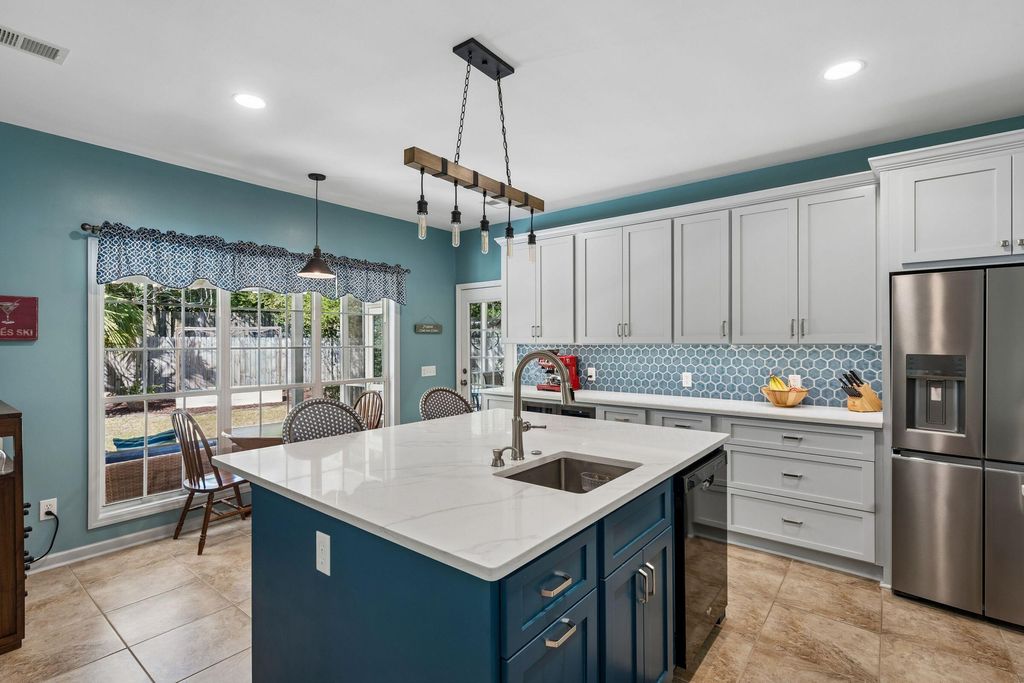 Photo of 733 Ginglis Way, Mount Pleasant, SC 29464 (MLS # 26007962)