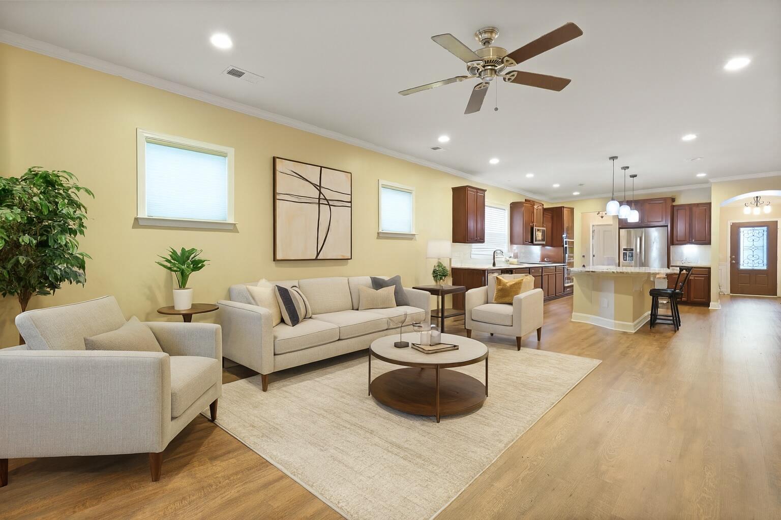 586 Eastern Isle Avenue