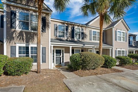 Photo of 1004 Marsh Grass Way #B, Charleston, SC 29492 (MLS # 26001874)