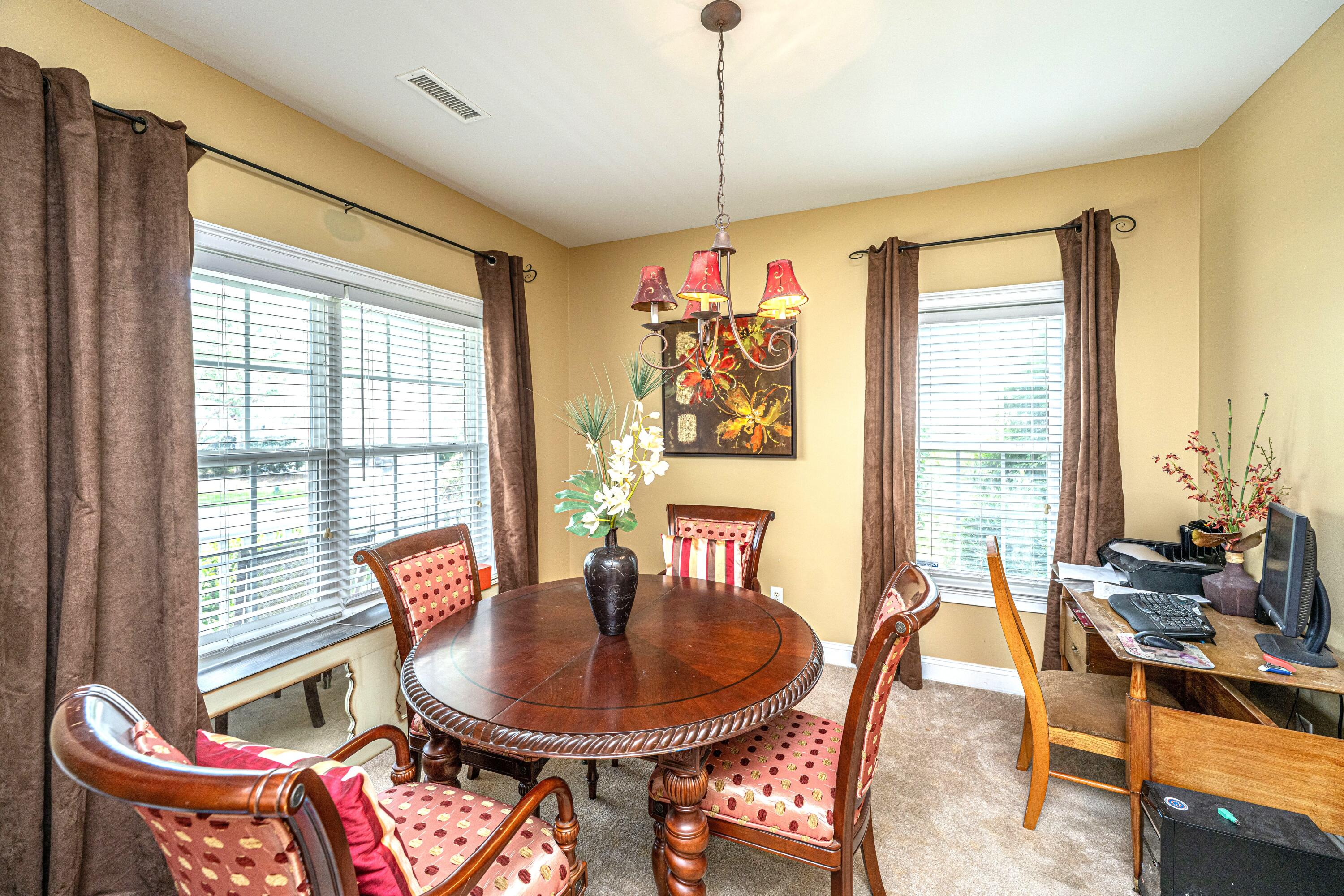 1409 Bloomingdale Lane