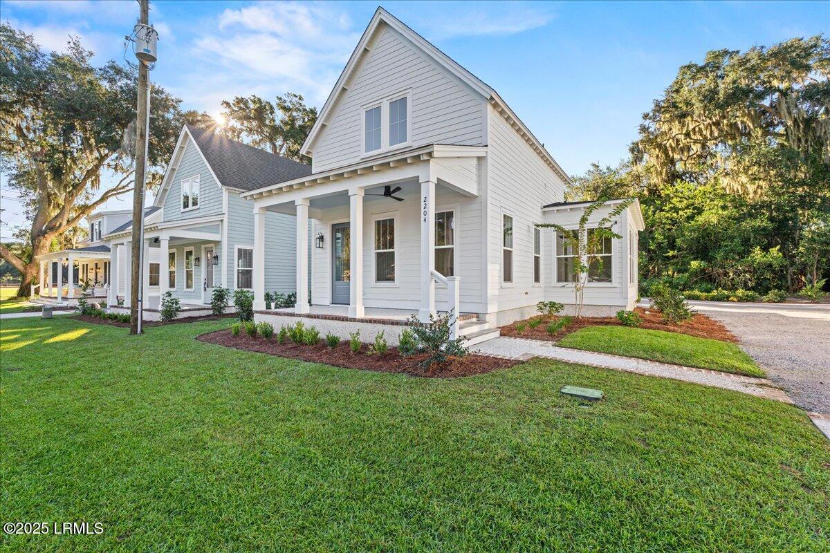 2204 National Street