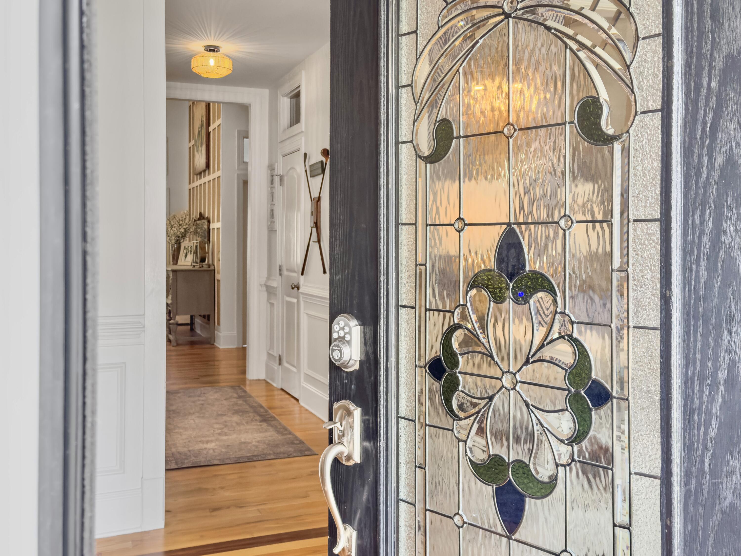 8619 Woodland Walk Walk
