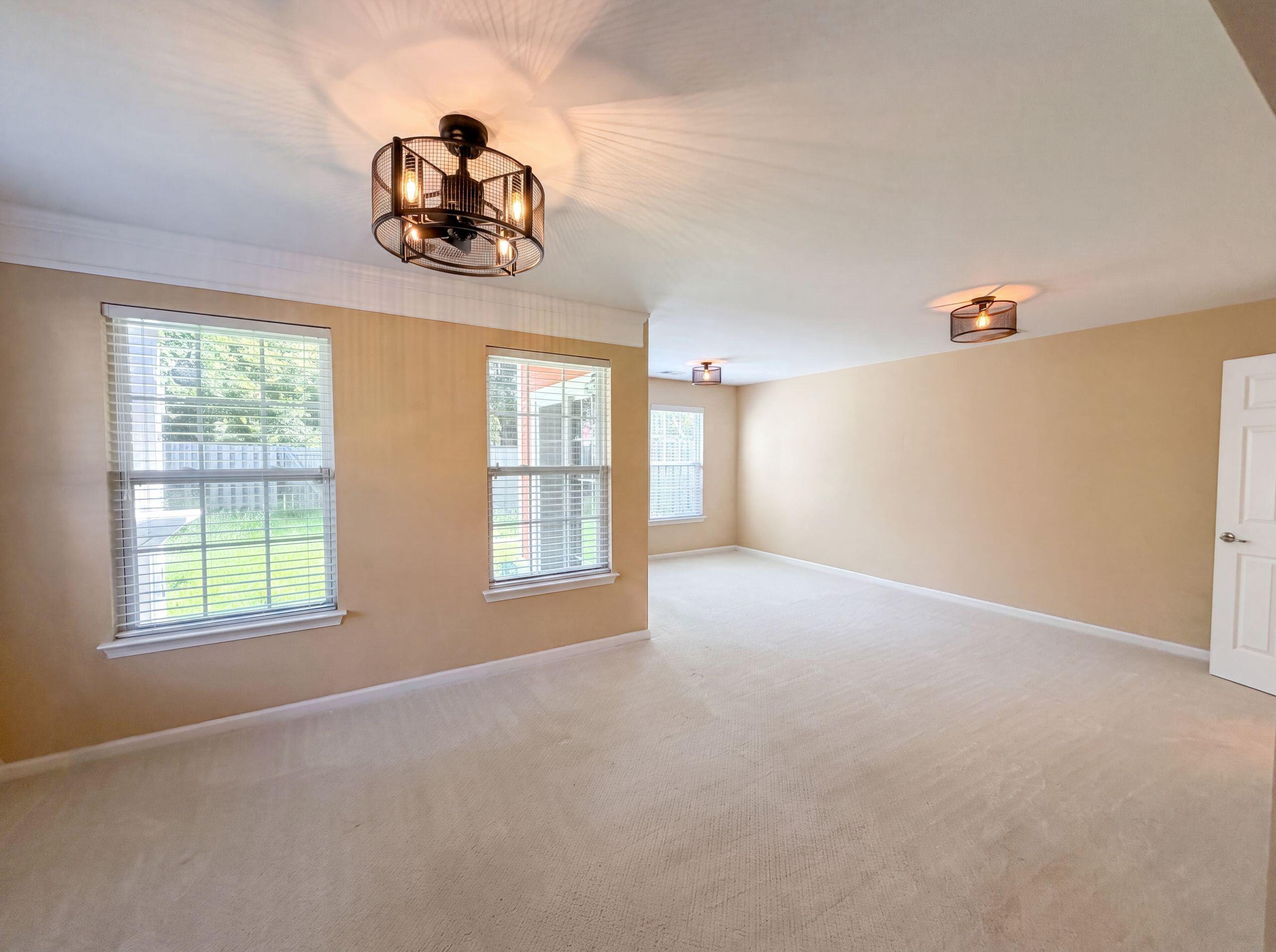 9006 Parlor Drive