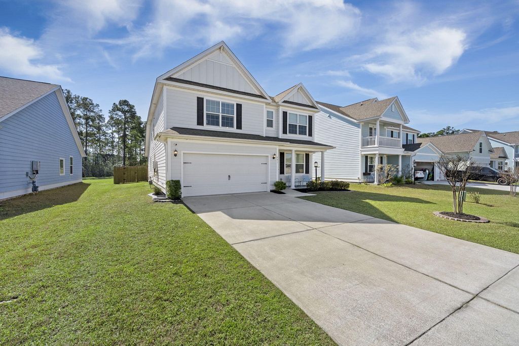 Photo of 601 Yellow Leaf Lane, Summerville, SC 29486 (MLS # 26007645)