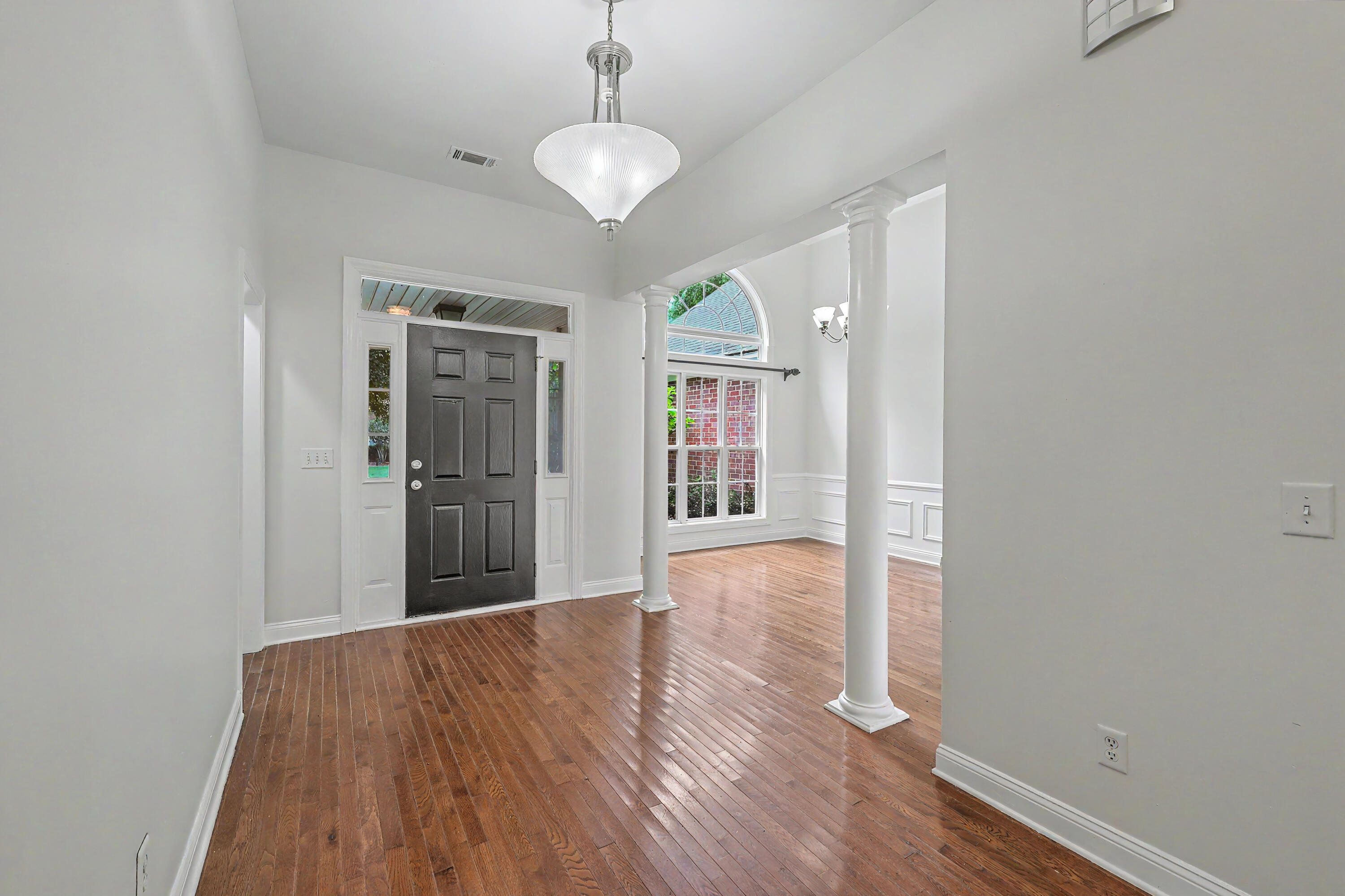 8708 Alexandria Drive